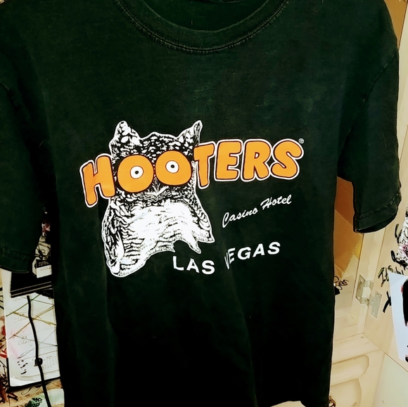 Womans - Picture 2 of 3